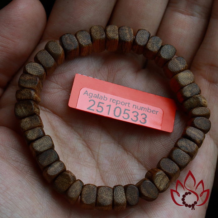 Vòng Trầm Hương Hạt Dẹp Thô | 7 Ly | Trầm Tốc Kiến Tự Nhiên Lâu Năm